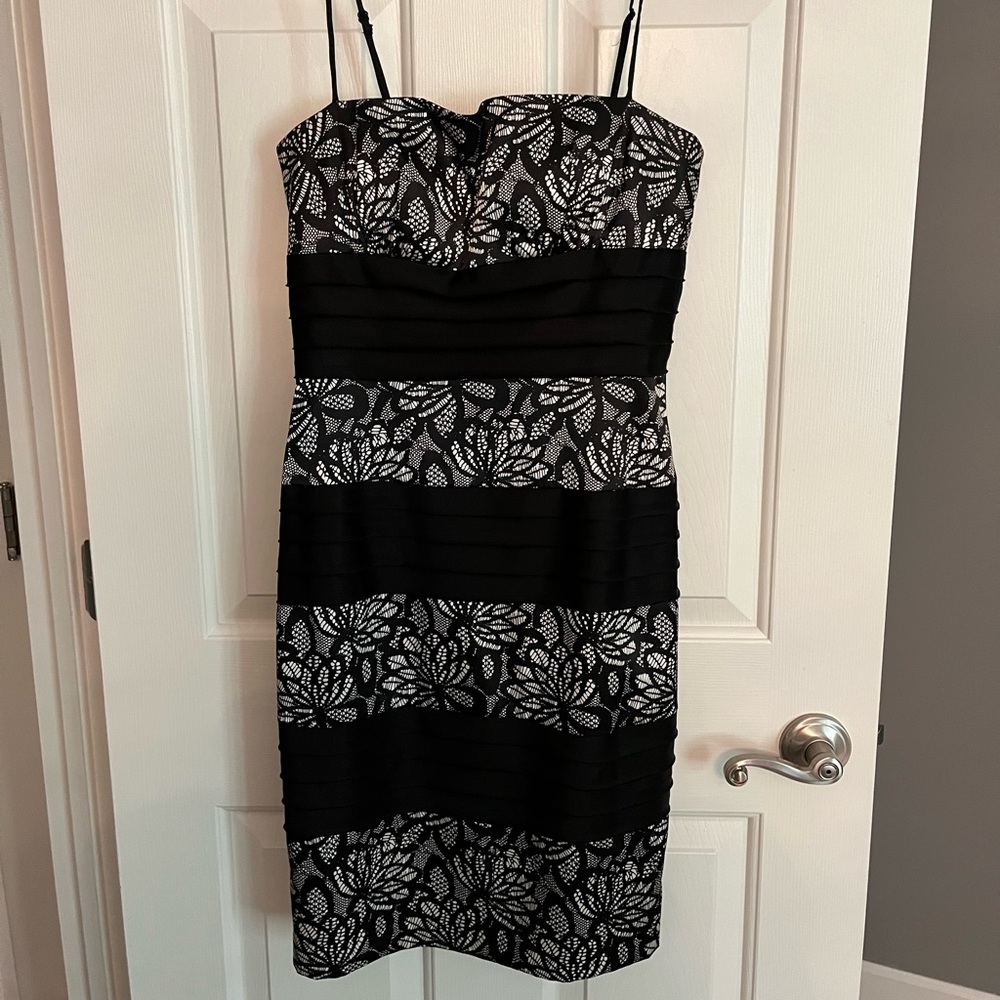 Maggy London Women's event Dress Size 4